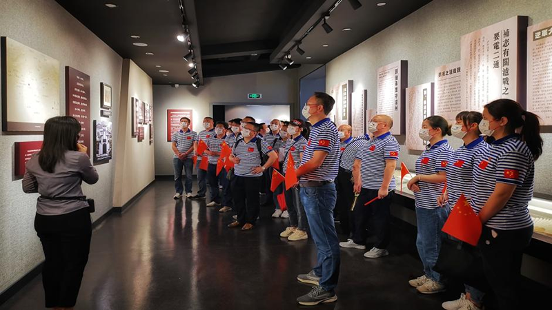 重溫崢嶸歲月，感悟紅色初心 ——瀘天化弘旭黨委開(kāi)展“學(xué)黨史 感黨恩 跟黨走” 主題黨日活動(dòng)(圖3)