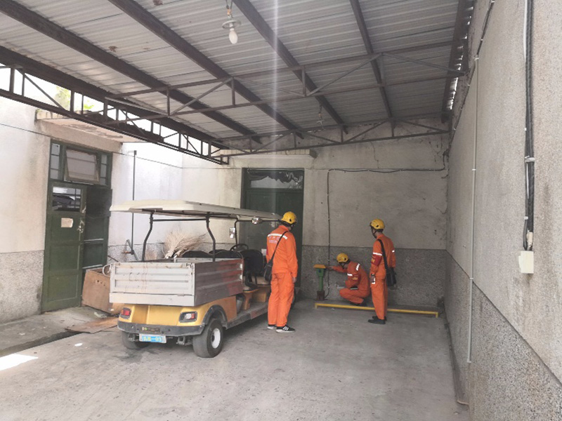 弘旭公司開展電動(dòng)車隱患排查(圖2)