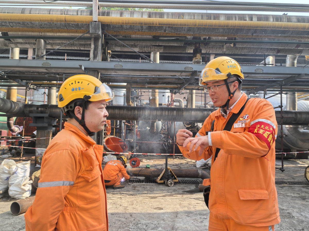 全力以赴搞建設(shè) 方圓之間顯擔(dān)當(dāng)(圖3) 全力以赴搞建設(shè) 方圓之間顯擔(dān)當(dāng)(圖3)