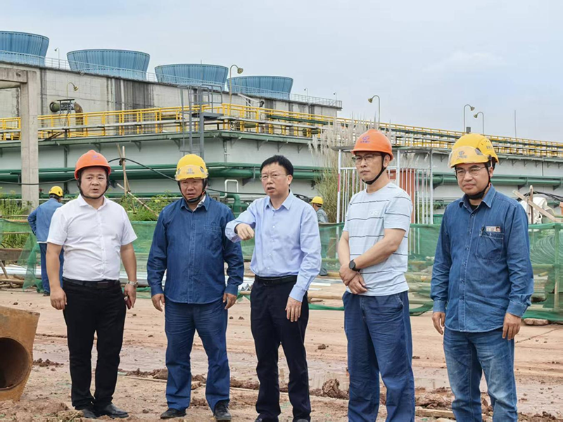 傅利才、郭春建到化工園區(qū)項(xiàng)目現(xiàn)場(chǎng)開展節(jié)前安全檢查(圖2)