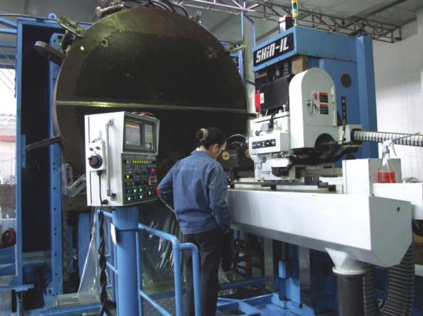 韓國(guó)Shin-IL公司SHTB-200CNC深孔內(nèi)排屑數(shù)控鉆床(圖1)